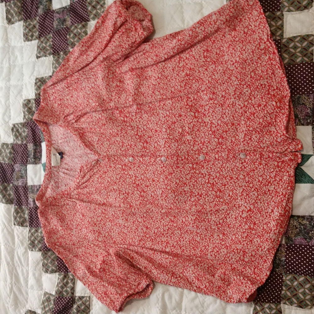 Universal Thread top